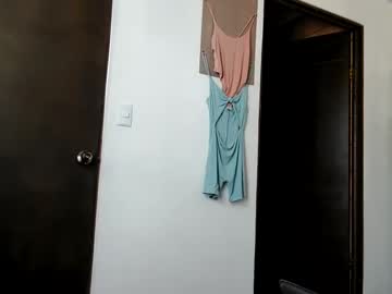 webcam tranny lailagetsnaked live cam image #1480865
