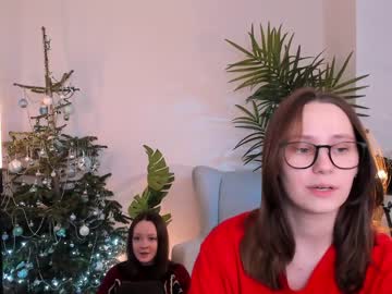 webcam girl radiants_2 live cam image #6075676