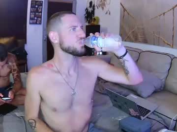 webcam man zreeves305 live cam image #5102721