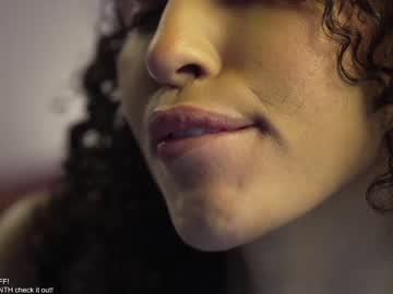 webcam girl amnie_ live cam image #3933571