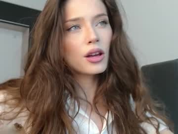 webcam girl isia_slay live cam image #2203277