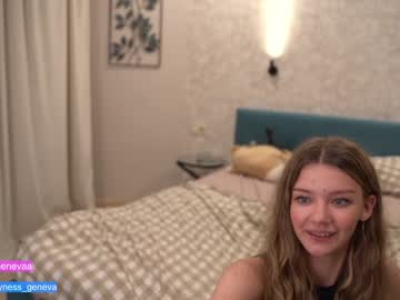 webcam girl coyness_geneva live cam image #2914860