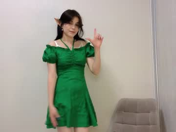 webcam girl kr1stinarrow live cam image #4836242