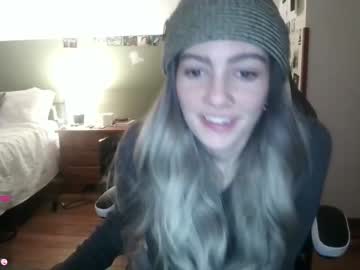 webcam girl pixelatedprincess live cam image #3392470