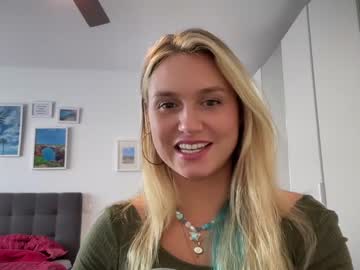 webcam girl sarahsapling live cam image #5463460