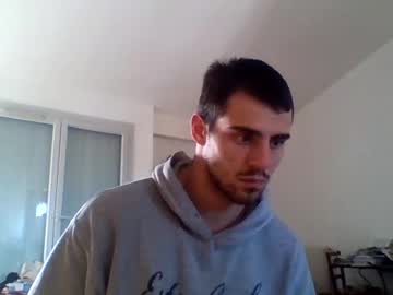 webcam man kerzo29 live cam image #2999796