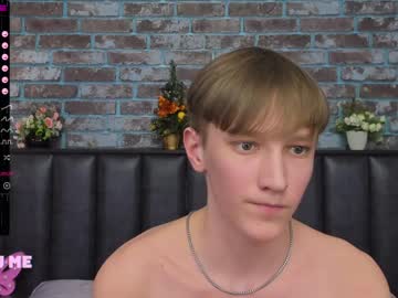 webcam man garethhowel live cam image #886401