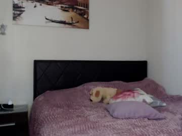 webcam girl hugetittiesgerda live cam image #2692776