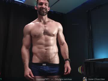 webcam man maximus_787 live cam image #4078789