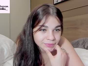 webcam girl hot_chill__ live cam image #3259900