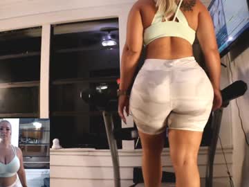 webcam girl milavalentinax live cam image #1769909