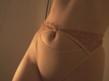 webcam girl bibi_it_is live cam image #1819251