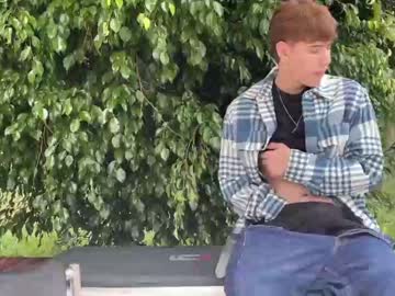 webcam man exotic_gold live cam image #2920961
