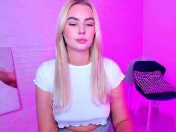 webcam girl 8a8y_nura live cam image #1211350