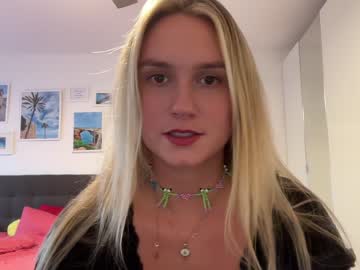webcam girl sarahsapling live cam image #5442566