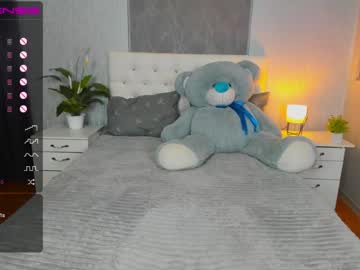 webcam girl emmika_ live cam image #608082
