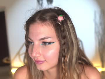 webcam girl kelly_the_horniest live cam image #5505493