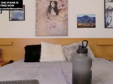 webcam girl camilitasu live cam image #5623466