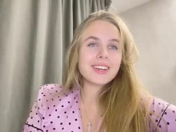 webcam girl gosssip live cam image #3440450