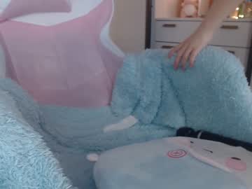 webcam girl hi_teika live cam image #1297153