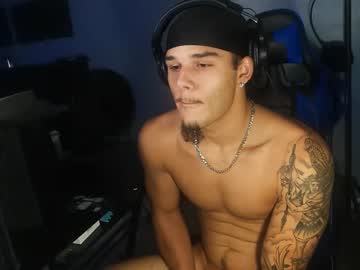 webcam man kylewhitedgs live cam image #5502932