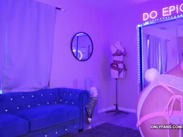 webcam girl priscillawtff live cam image #4185064