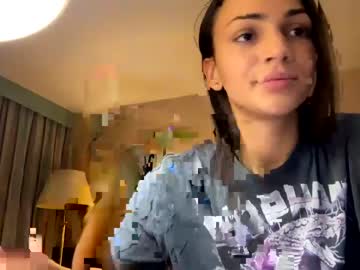 webcam girl toocutetohandle live cam image #2645589