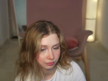 webcam girl april_blush live cam image #6843559
