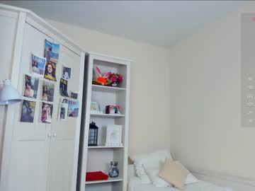 webcam girl your_twinkle live cam image #6362079