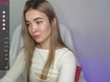 webcam girl yourvirusqueen_ live cam image #2286651