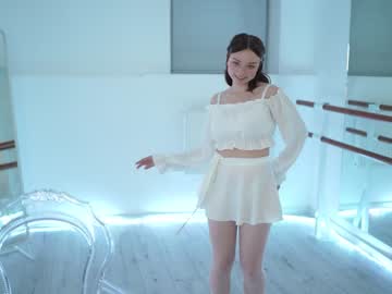 webcam girl floret_joy live cam image #5557451