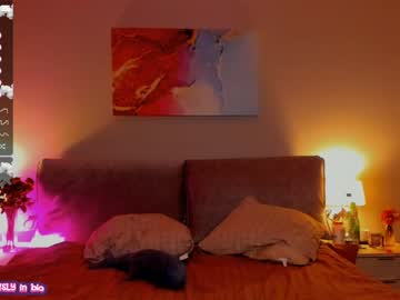 webcam girl your__voice live cam image #3403915