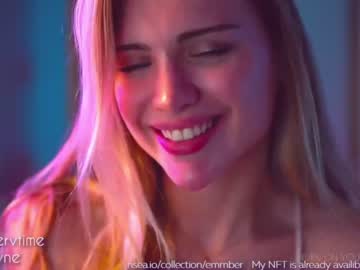 webcam girl emmber live cam image #1727795
