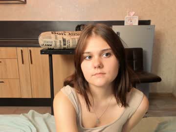 webcam girl evangelinagini live cam image #2884905