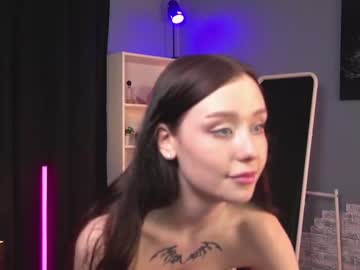 webcam girl ella_knockers_xl live cam image #3928455