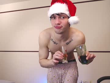 webcam man teddy_mode live cam image #815833