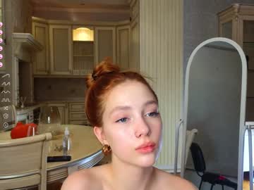 webcam girl shirleywhitney live cam image #5667290