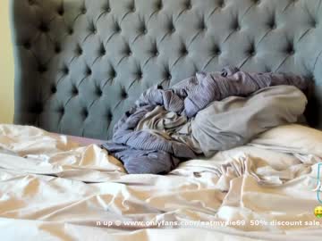 webcam girl eatmypie69 live cam image #286789
