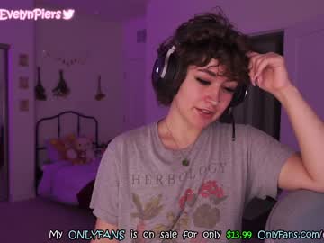webcam girl evelynpiers live cam image #2317027
