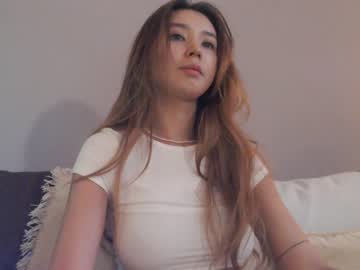 webcam girl sharasuo live cam image #3923223