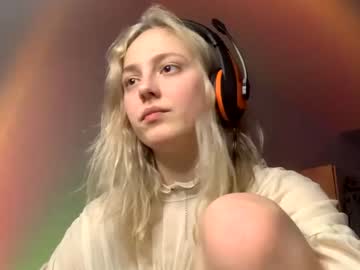 webcam girl holydori live cam image #1444305