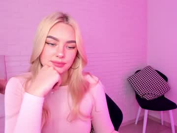 webcam girl 8a8y_nura live cam image #1591835