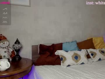 webcam girl whiterabbit0 live cam image #3630804
