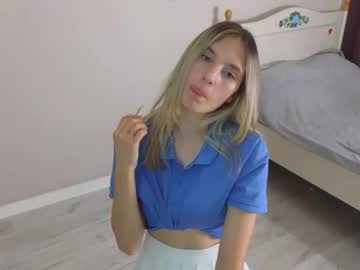 webcam girl maureencantrell live cam image #7031178