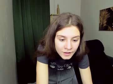 webcam girl aurora_bray live cam image #2843906
