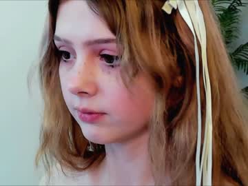 webcam girl little_anitta live cam image #5984716