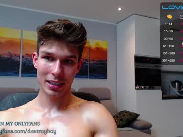 webcam man destroy_boy live cam image #1961817