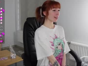 webcam girl agelina_summer live cam image #6393729