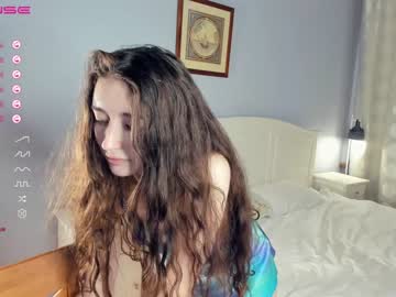 webcam girl llkadream live cam image #4442283