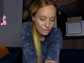 webcam girl white_lime live cam image #7018150